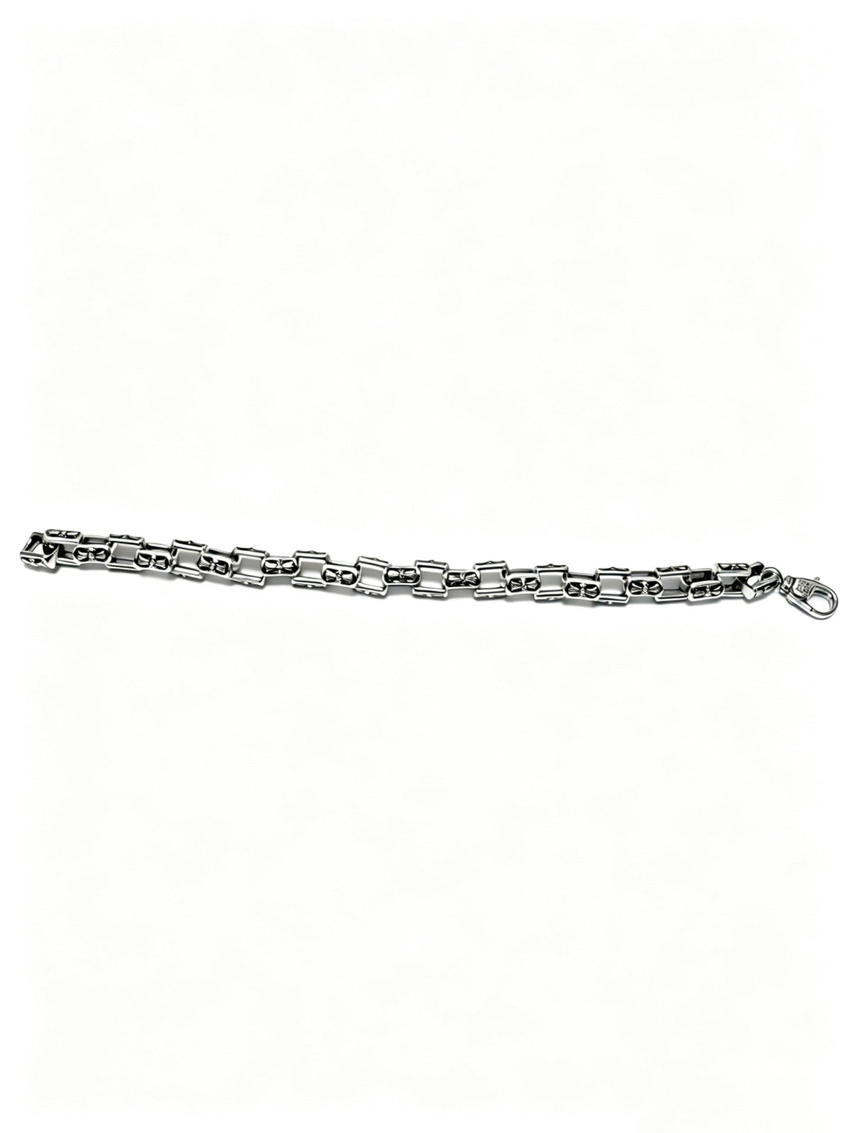 Martin Graham bracelet in polished metal-tone – side detail