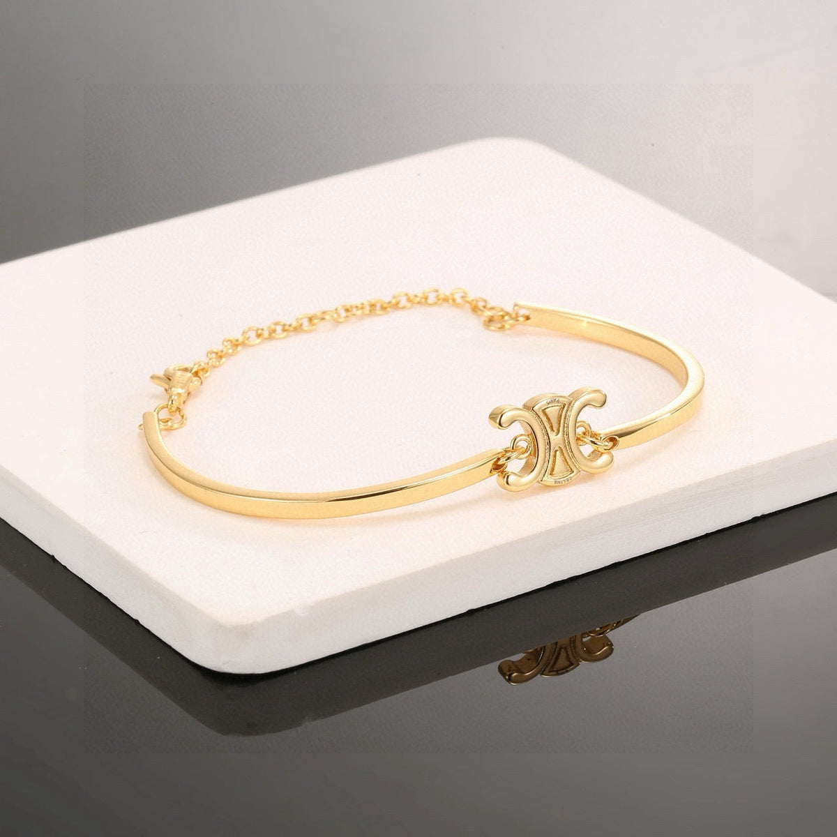 Martin Graham bracelet in polished metal-tone – side detail