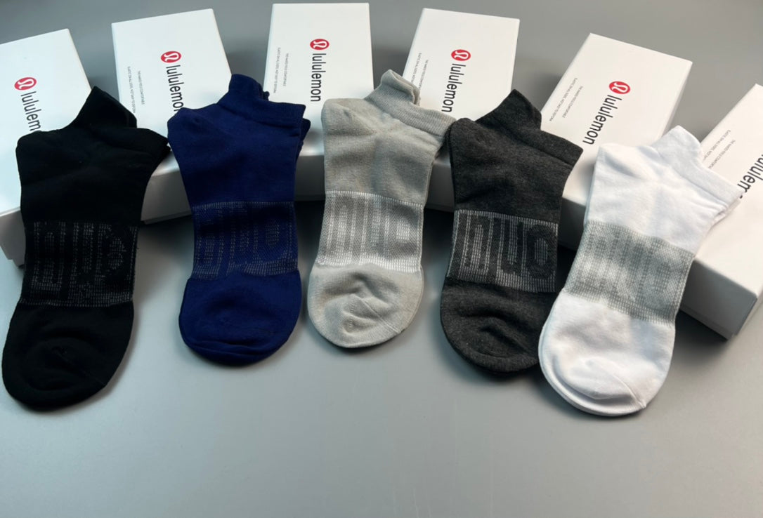 Lululemon Cotton Clean Logo Details No-Show Socks