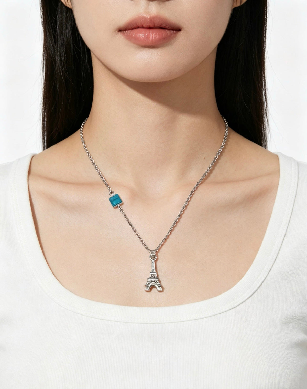 Martin Graham pendant necklace in polished metal-tone – side detail
