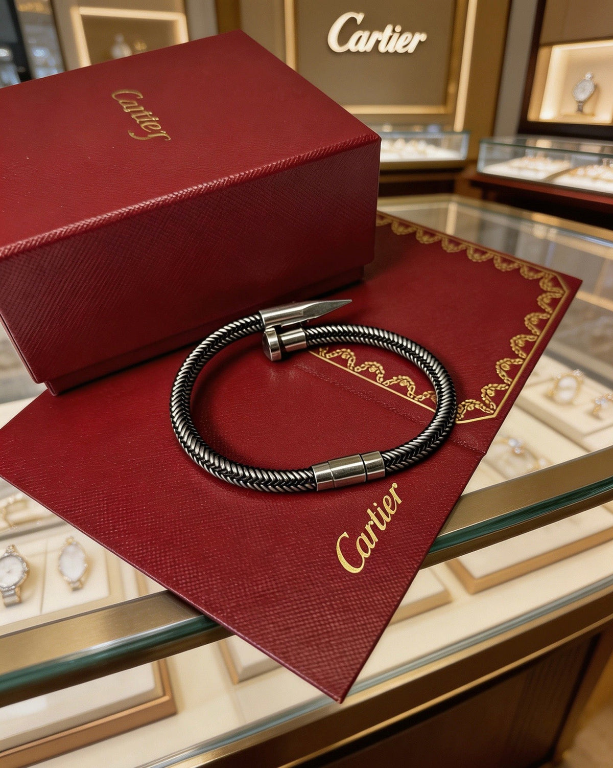 Martin Graham bracelet in polished metal-tone – side detail