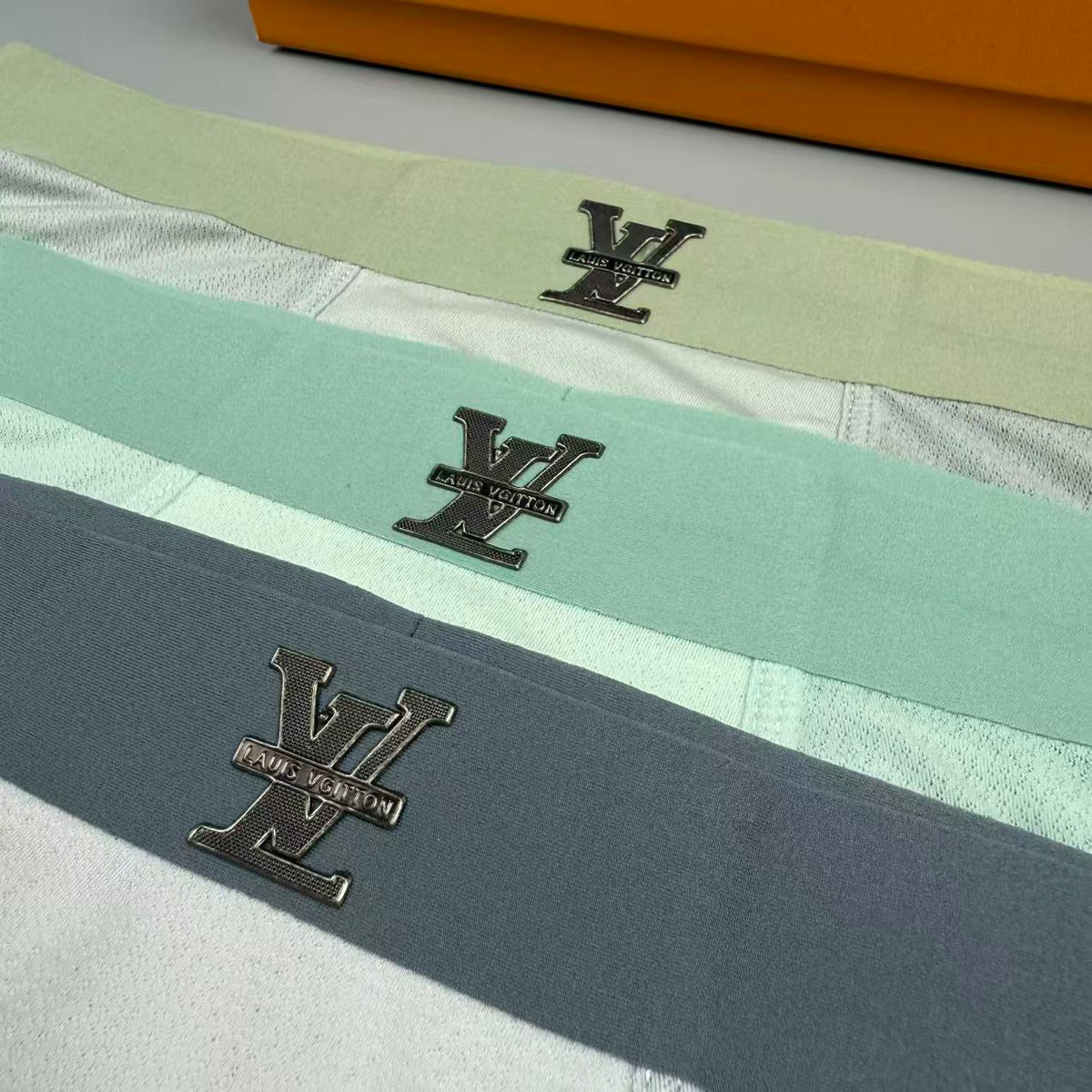 Louis Vuitton Mulberry silk Seamless-Cut Men's Boxer Briefs - 3-Piece Box