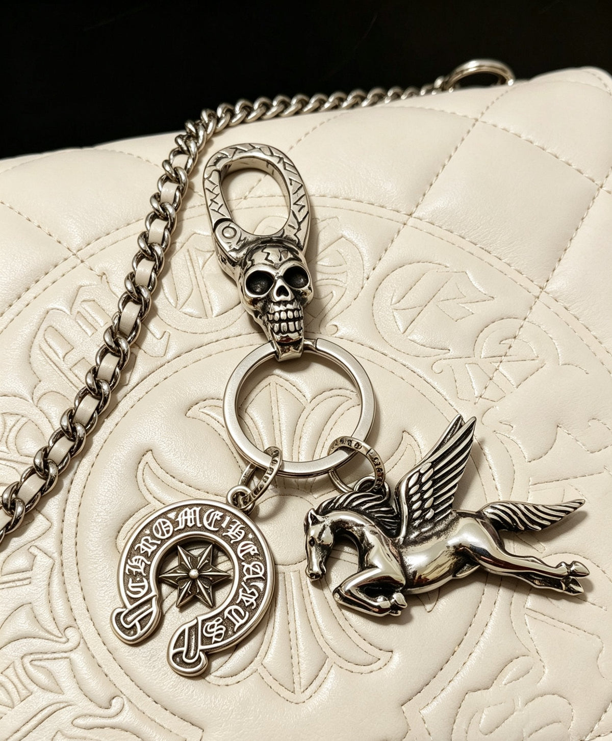 Martin Graham keychain in polished metal-tone – side detail