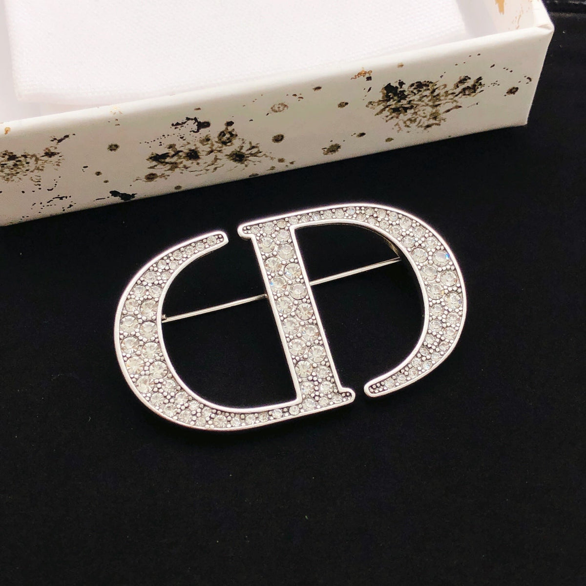 Martin Graham brooch in polished metal-tone – side detail