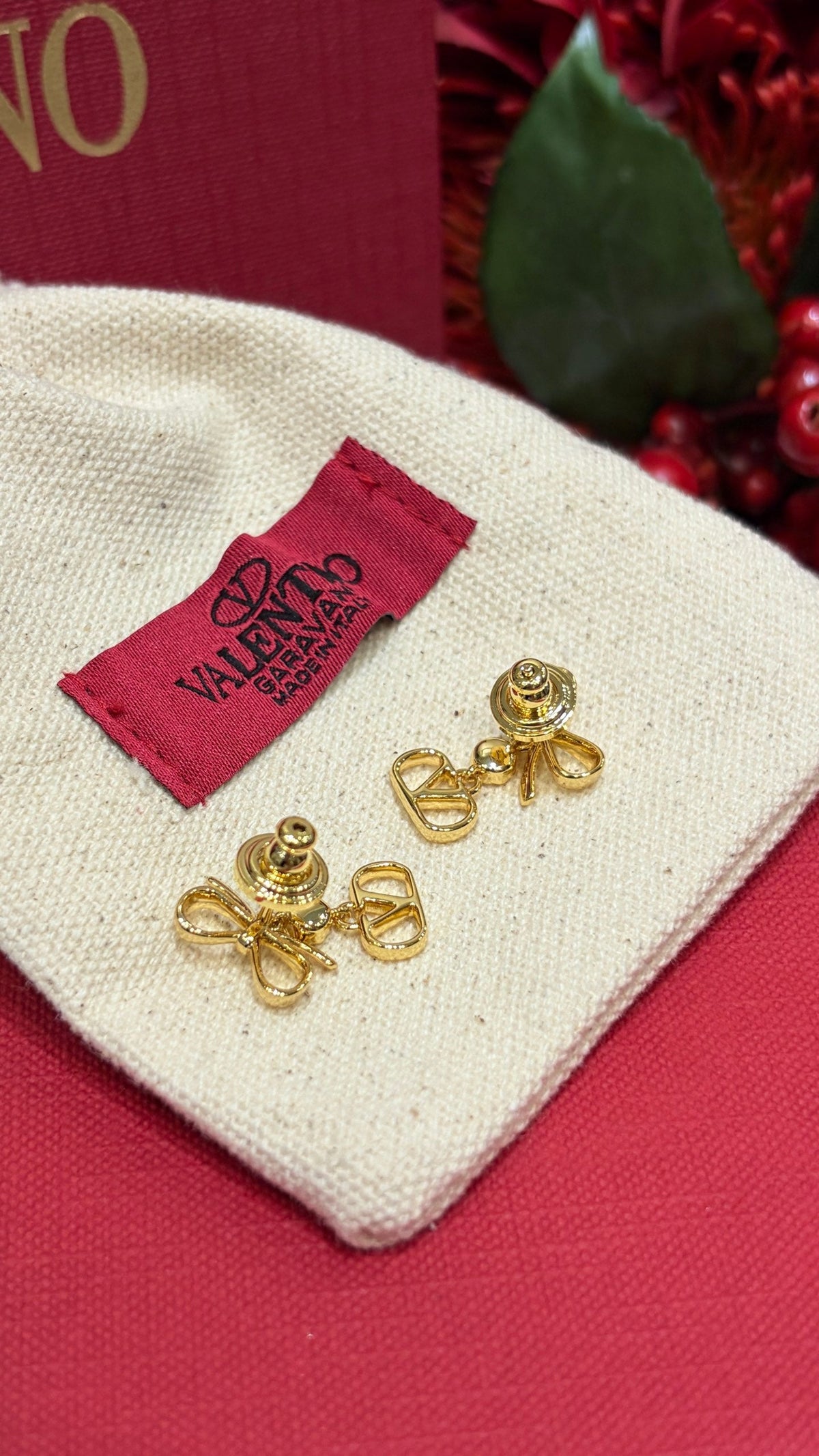 Martin Graham earrings in polished metal-tone – side detail