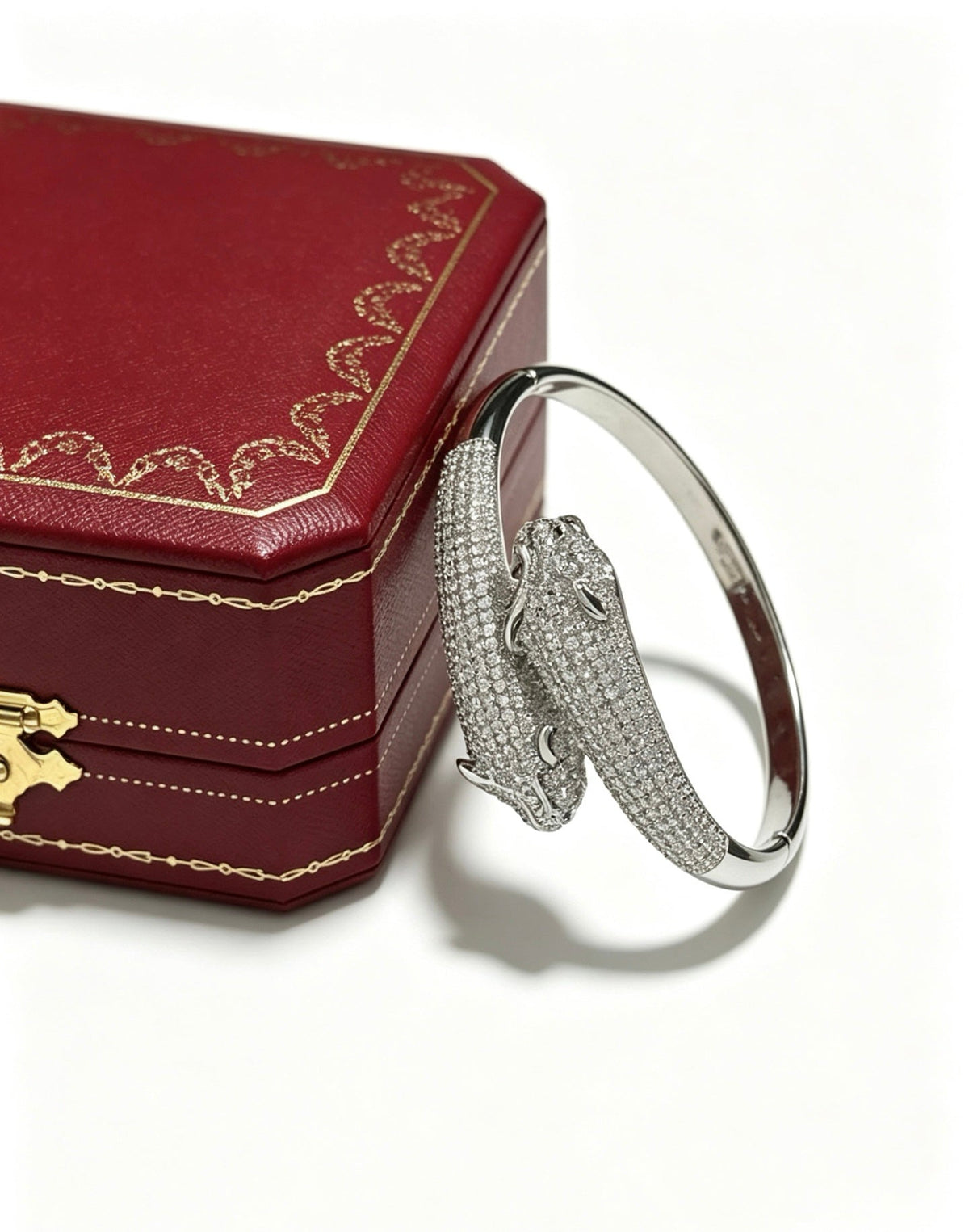 Martin Graham bracelet in polished metal-tone – side detail