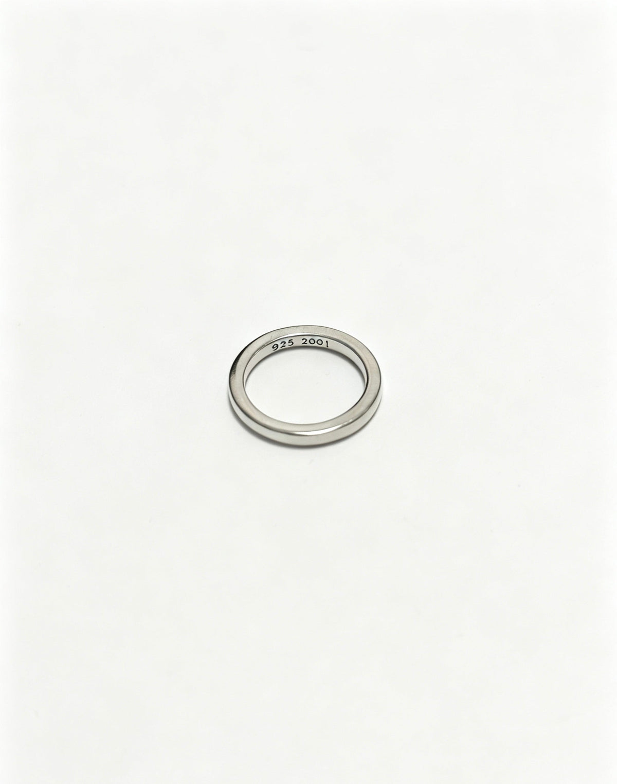 Martin Graham ring in polished metal-tone – side detail