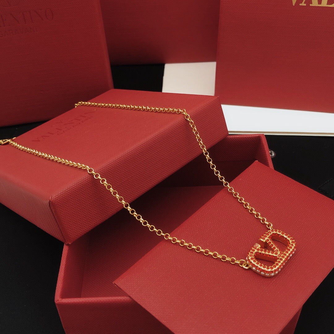 Martin Graham jewelry accessory in polished metal-tone