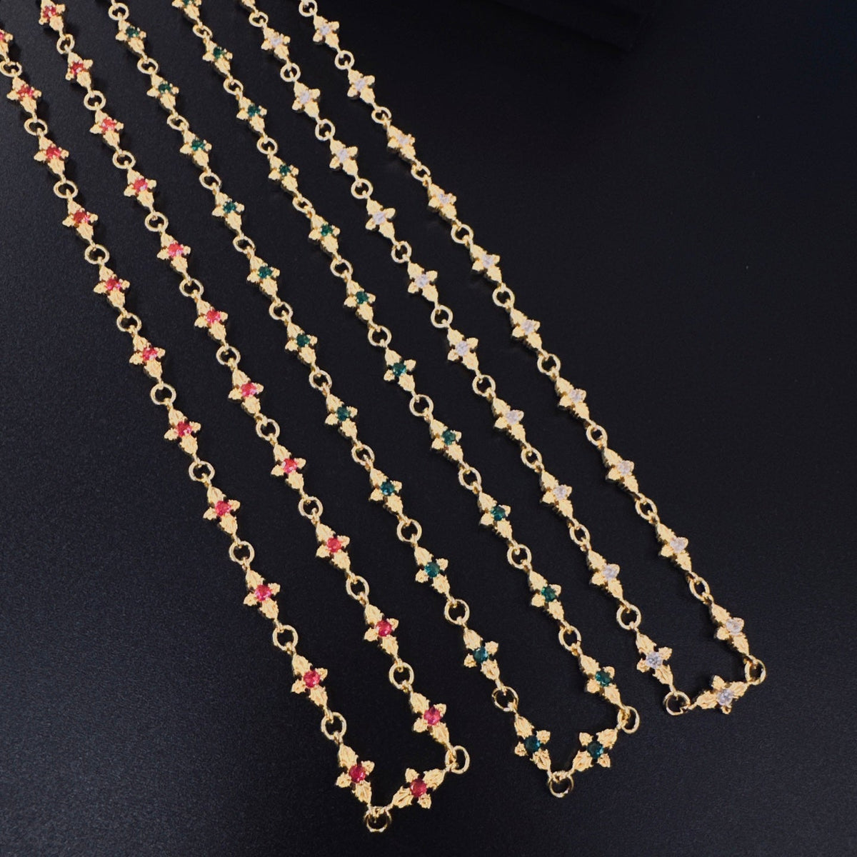 Martin Graham pendant necklace in polished metal-tone – close-up detail