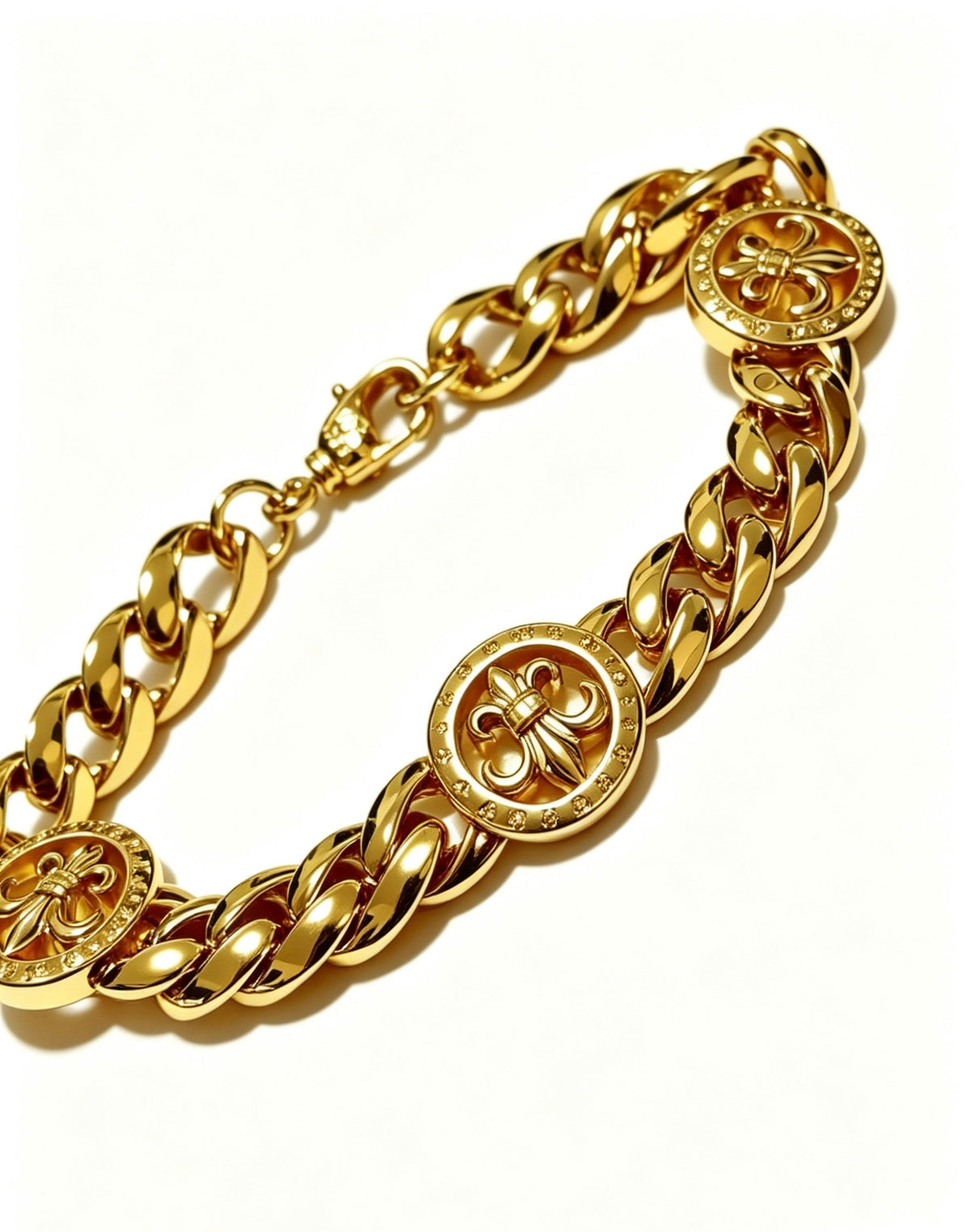 Martin Graham bracelet in polished metal-tone – close-up detail