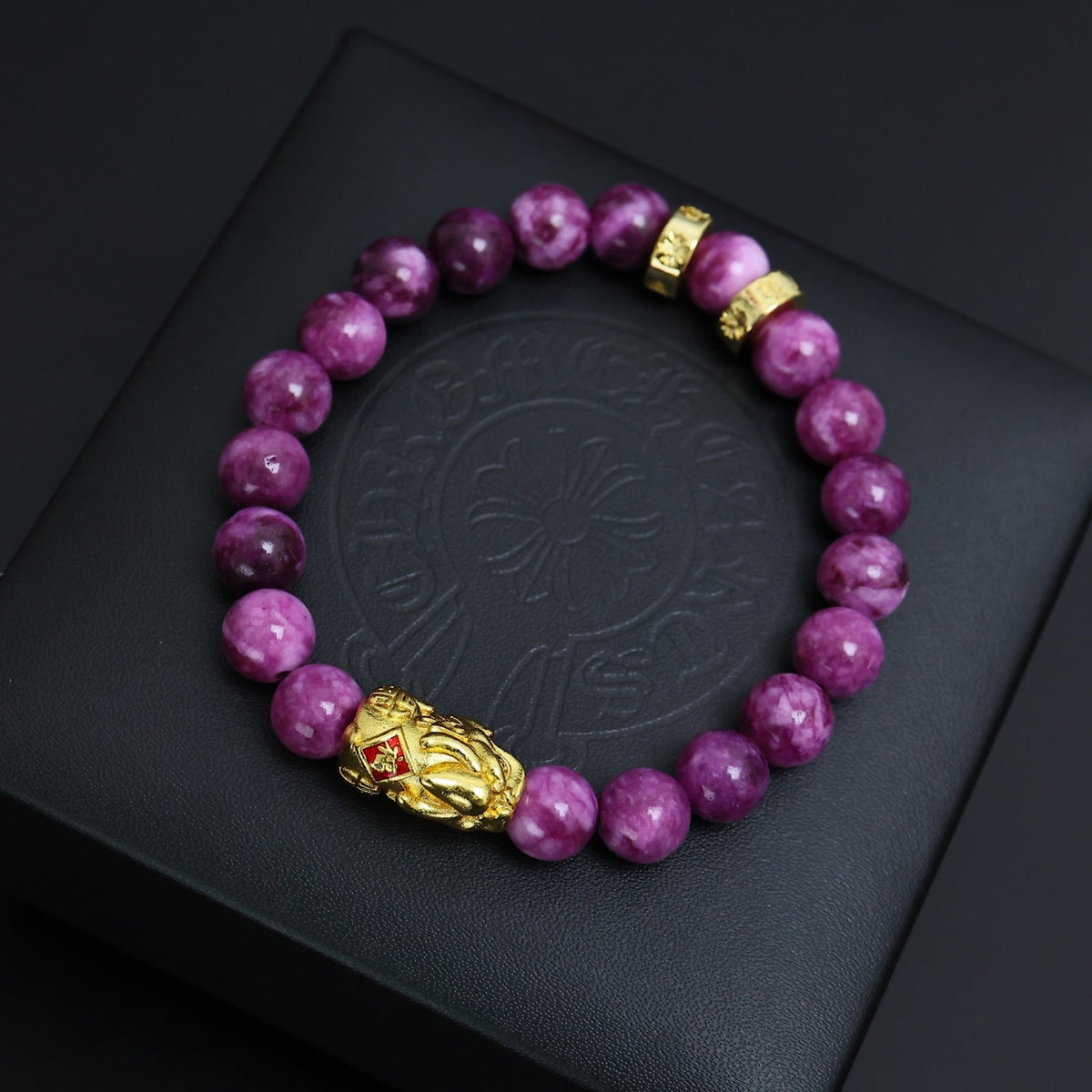Martin Graham beaded bracelet in polished metal-tone – close-up detail