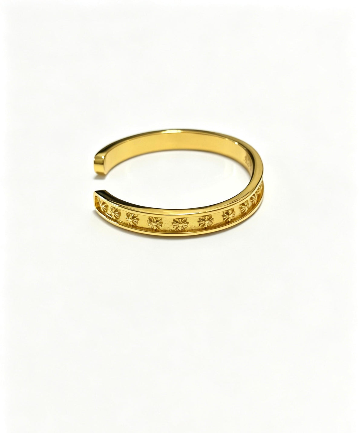 Martin Graham bracelet in polished metal-tone – close-up detail