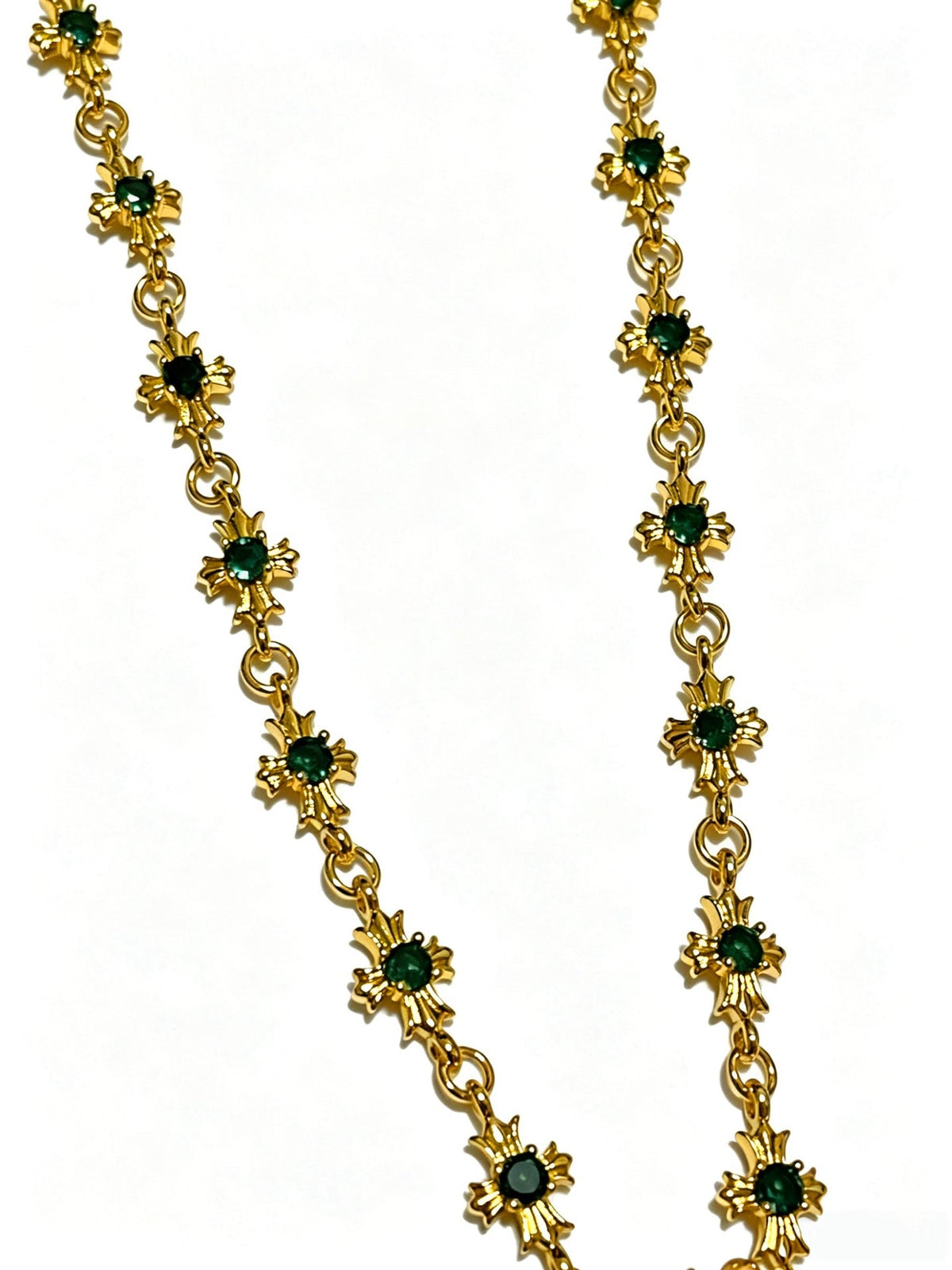 Martin Graham pendant necklace in polished metal-tone – close-up detail