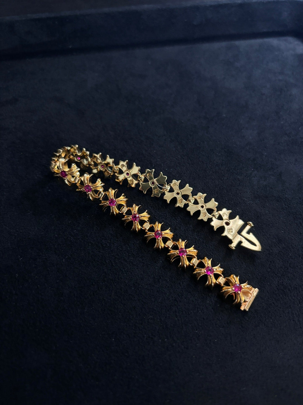 Martin Graham bracelet in polished metal-tone – close-up detail