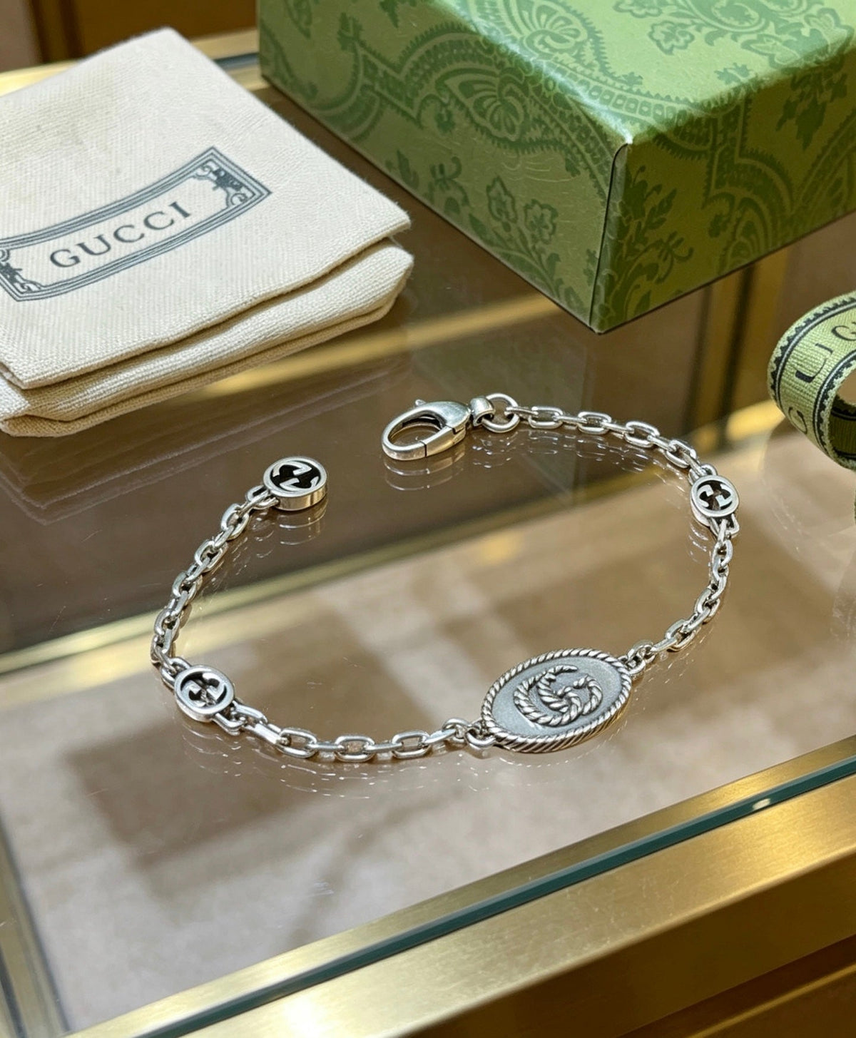 Martin Graham bracelet in polished metal-tone – close-up detail