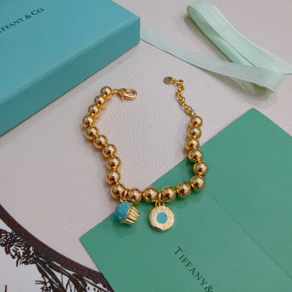 Martin Graham bracelet in polished metal-tone – close-up detail