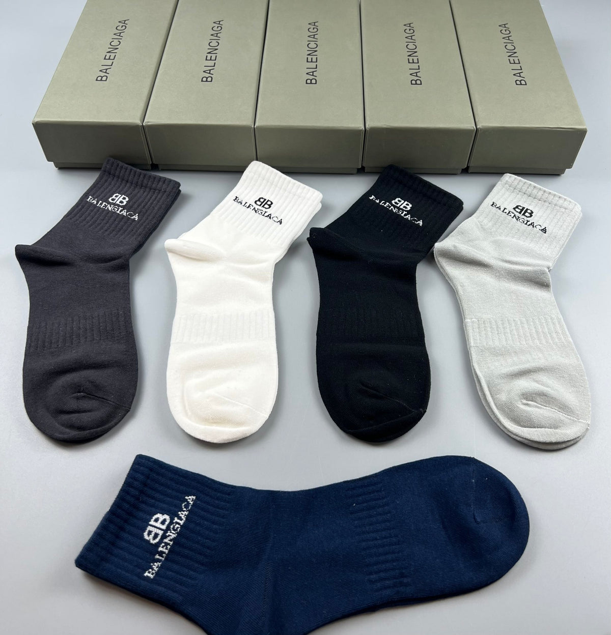Balenciaga Restrained Wordmark Crew Socks - 5-Pair Set