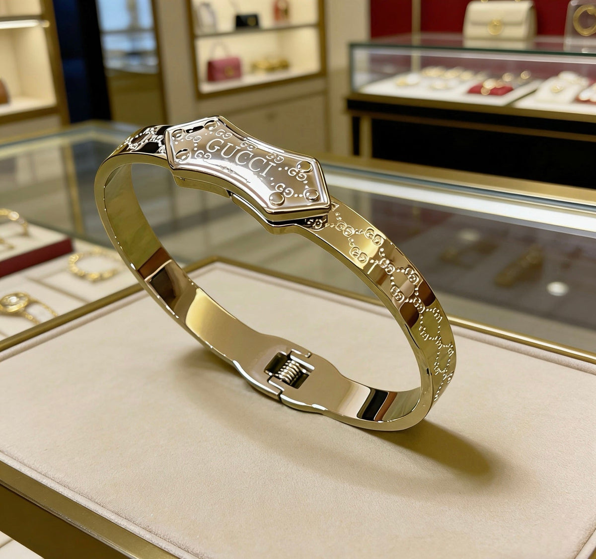 Martin Graham bangle in polished metal-tone – close-up detail