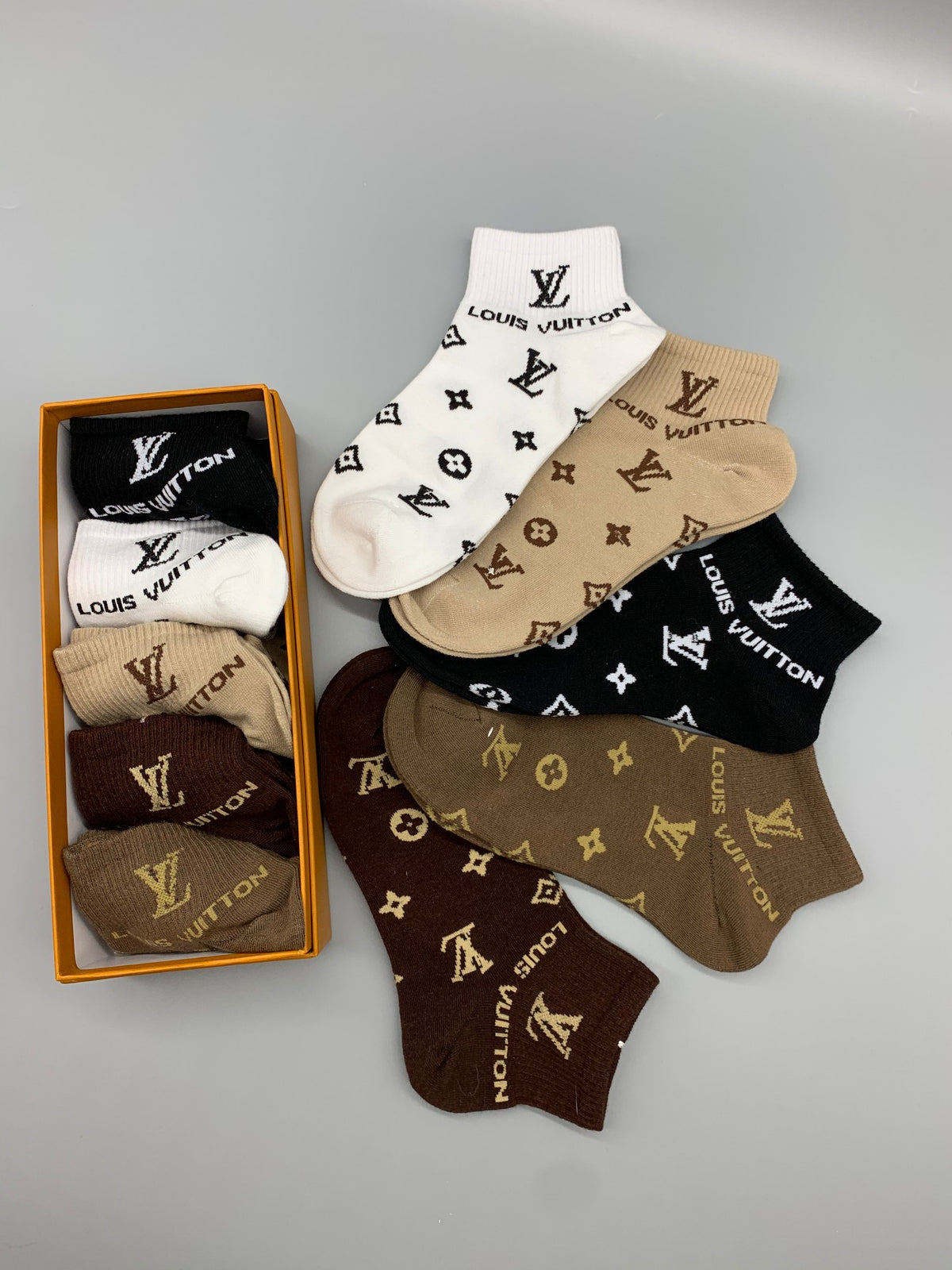 Louis Vuitton Monogram-Style Motifs No-Show Socks