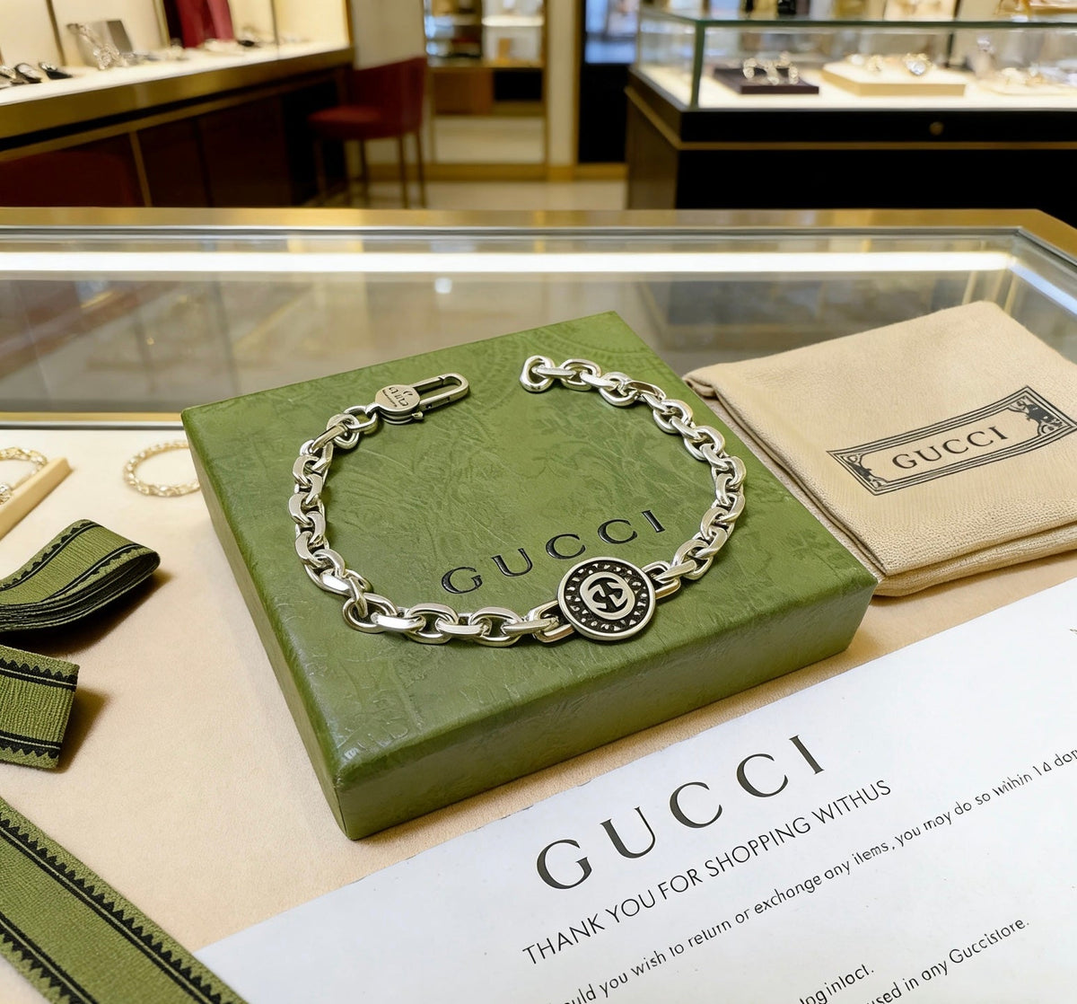 Martin Graham bracelet in polished metal-tone – close-up detail