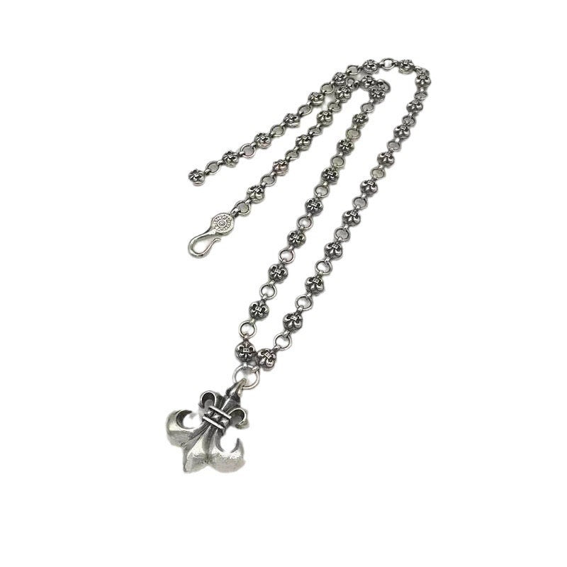 Martin Graham pendant necklace in polished metal-tone – close-up detail