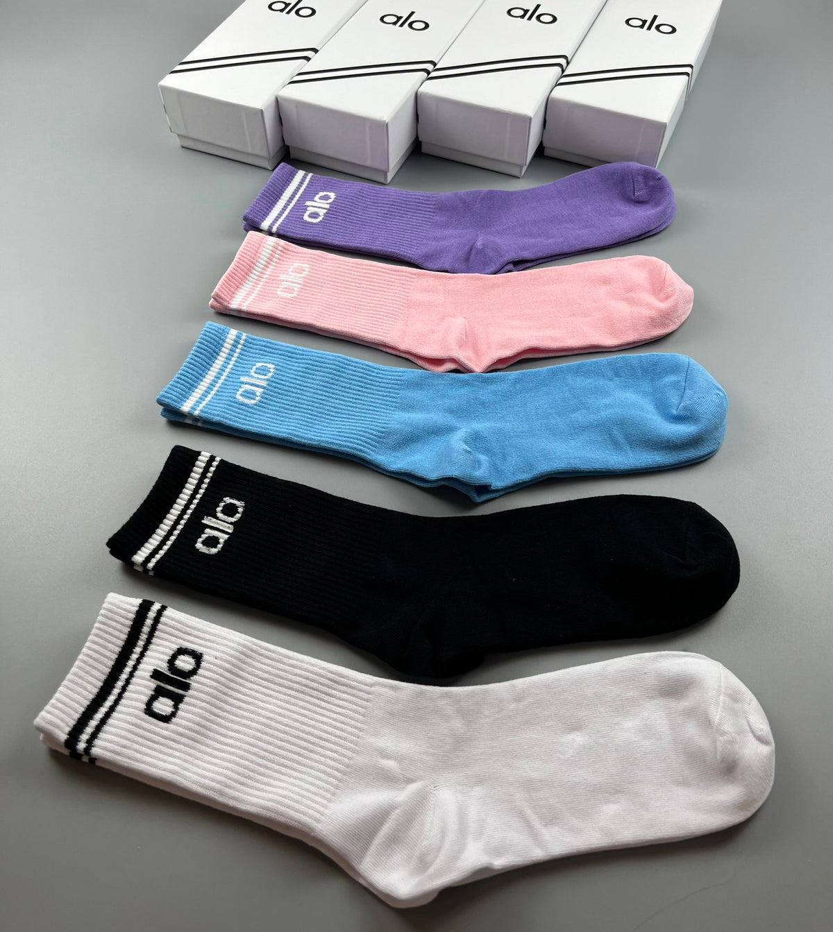 Alo Cotton Coordinated Branding Crew Socks