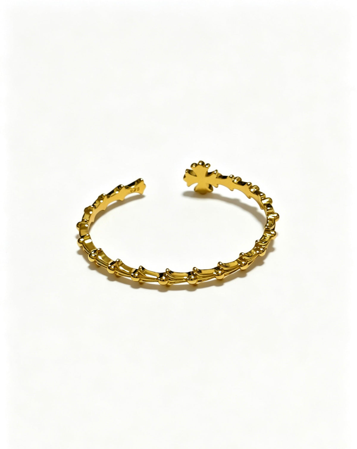 Martin Graham bracelet in polished metal-tone – close-up detail