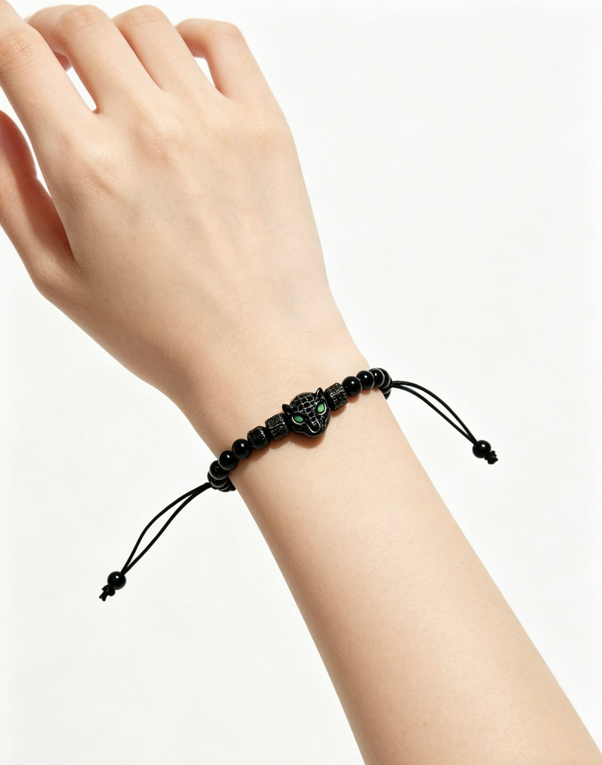 Martin Graham bracelet in polished metal-tone – close-up detail