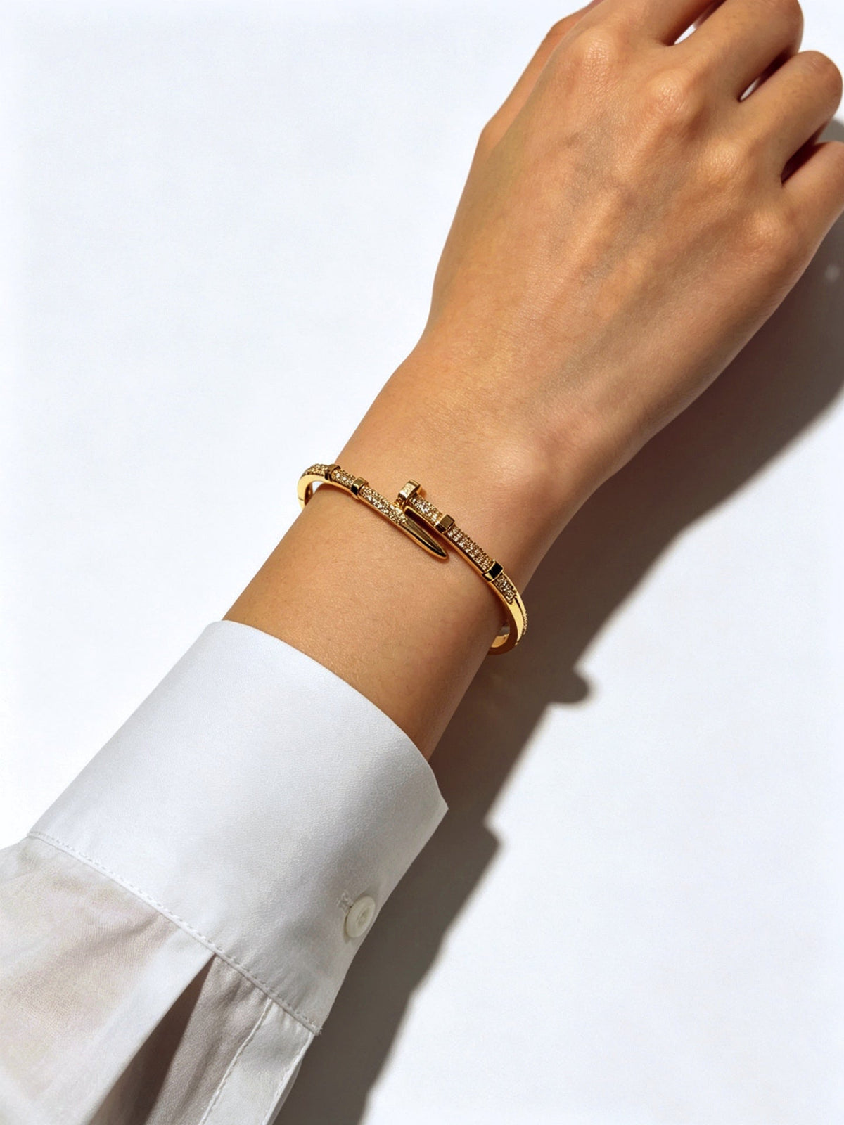 Martin Graham bracelet in polished metal-tone – close-up detail