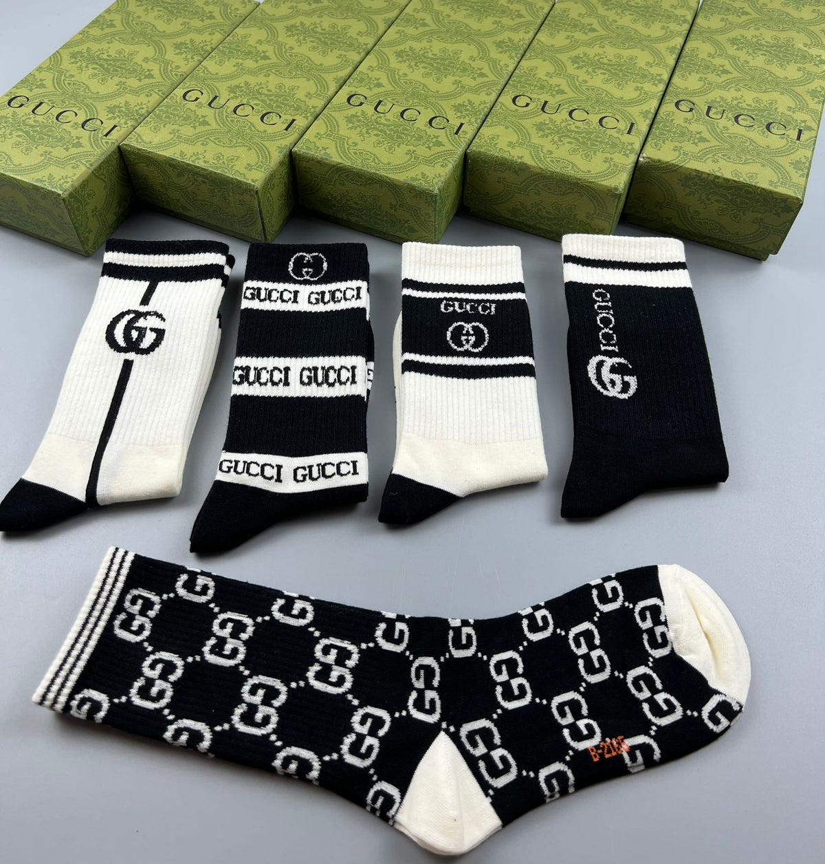 Gucci Cotton Geometric Linked Patterns Crew Socks - 5-Pair Set