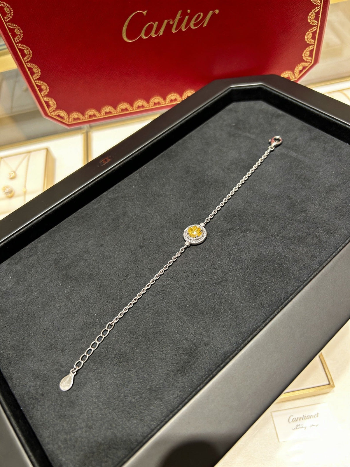 Martin Graham bracelet in polished metal-tone – close-up detail