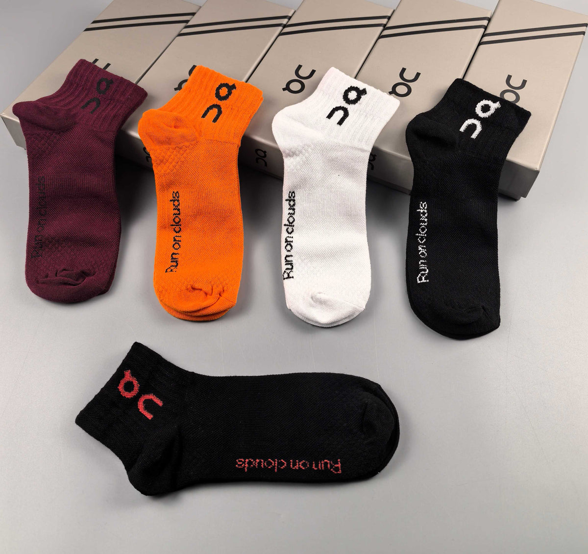 On Cloud-Inspired Bright Mix Ankle Socks - Box of 5 Pairs