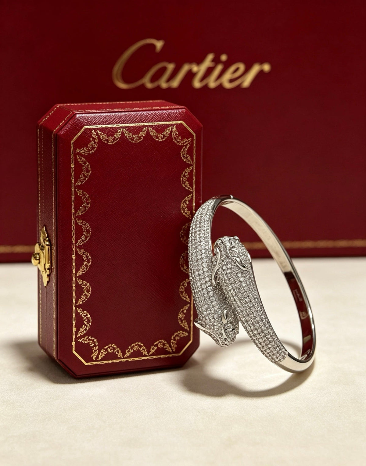 Martin Graham bracelet in polished metal-tone – close-up detail