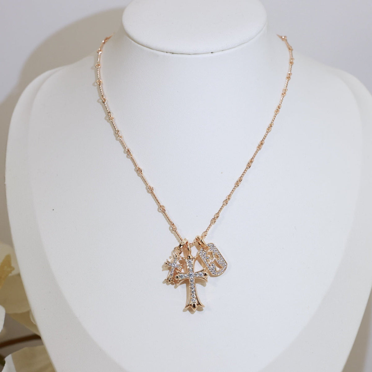 Martin Graham pendant necklace in polished metal-tone – styled product view