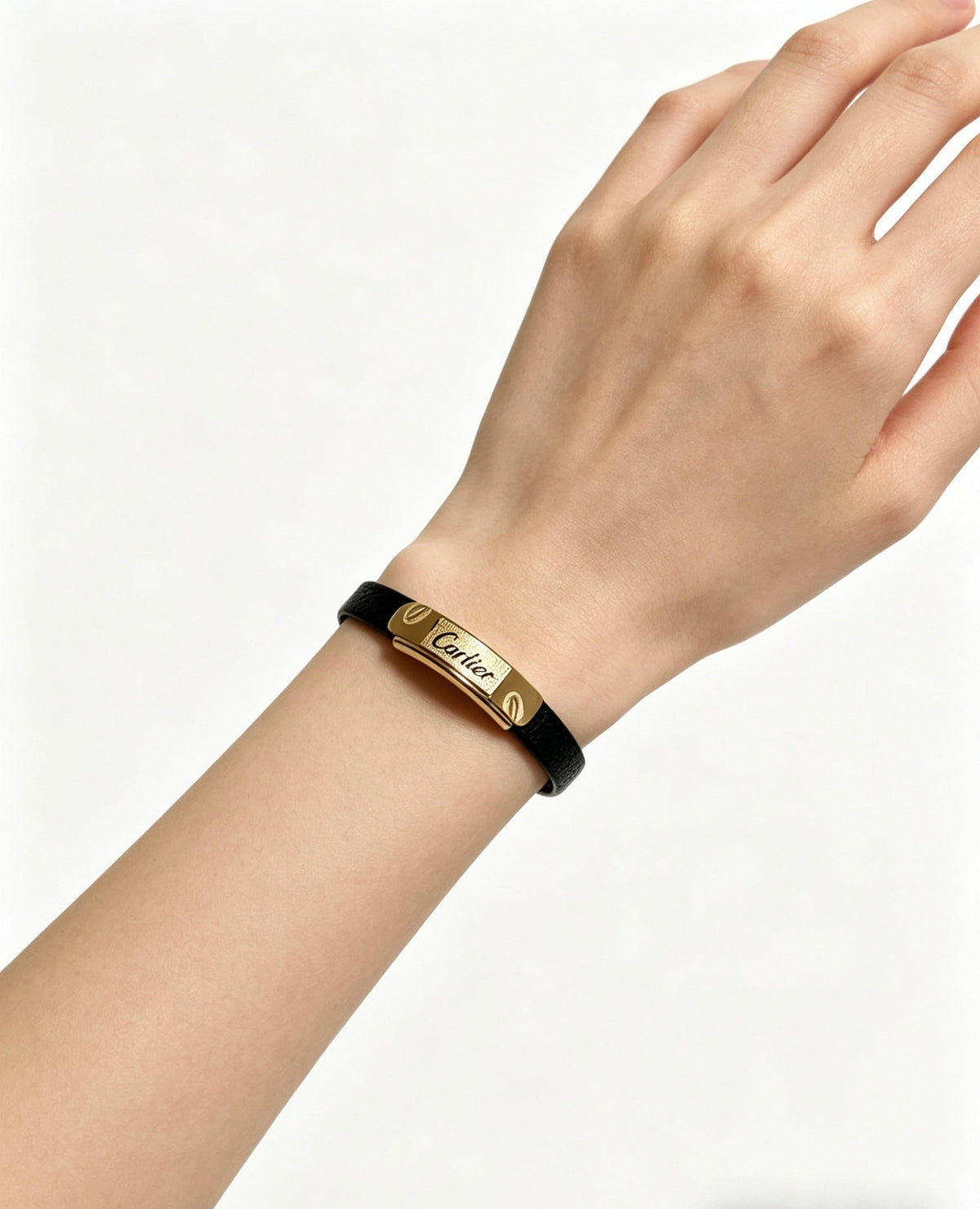 Martin Graham bracelet in polished metal-tone – close-up detail