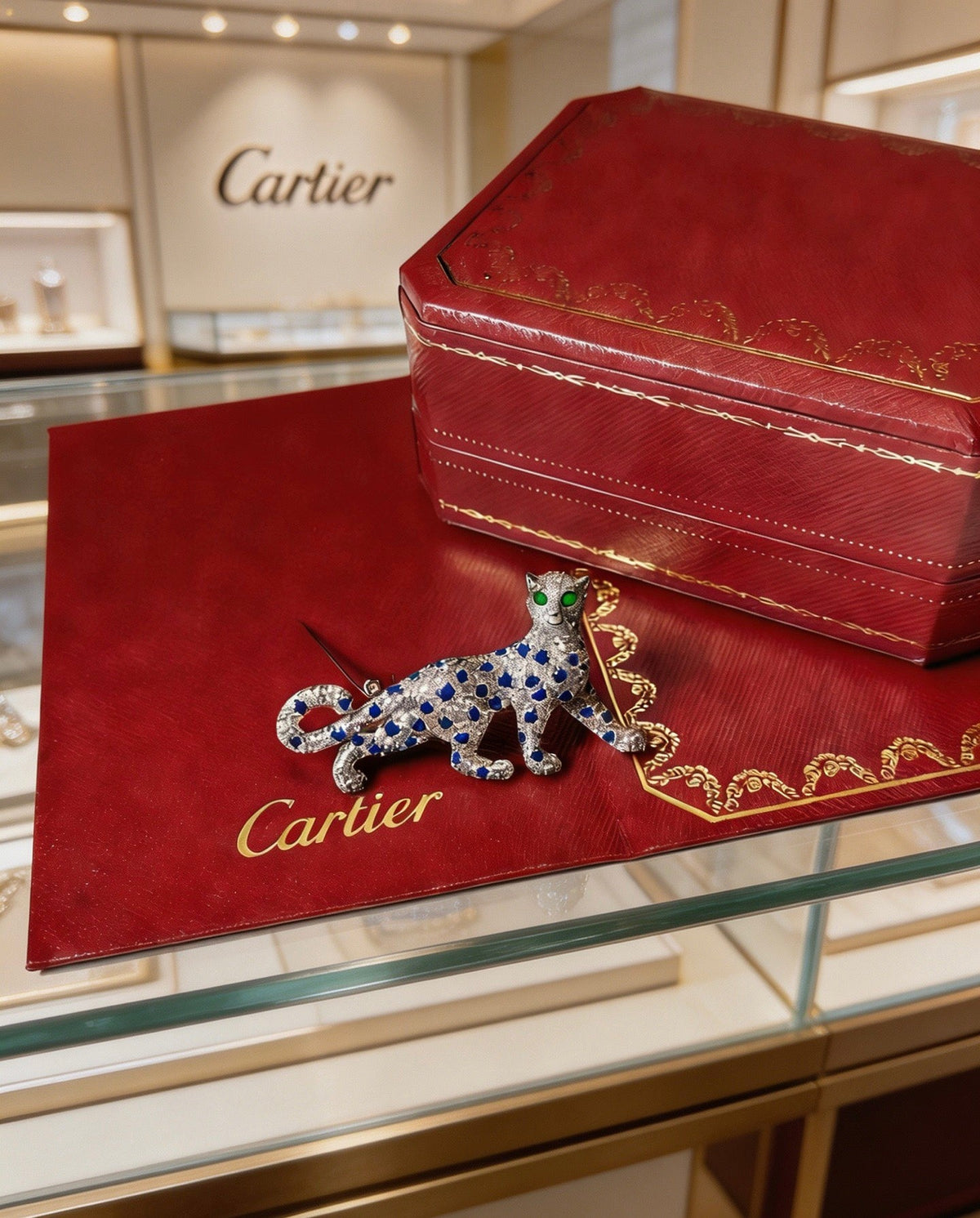 Martin Graham brooch in polished metal-tone – close-up detail