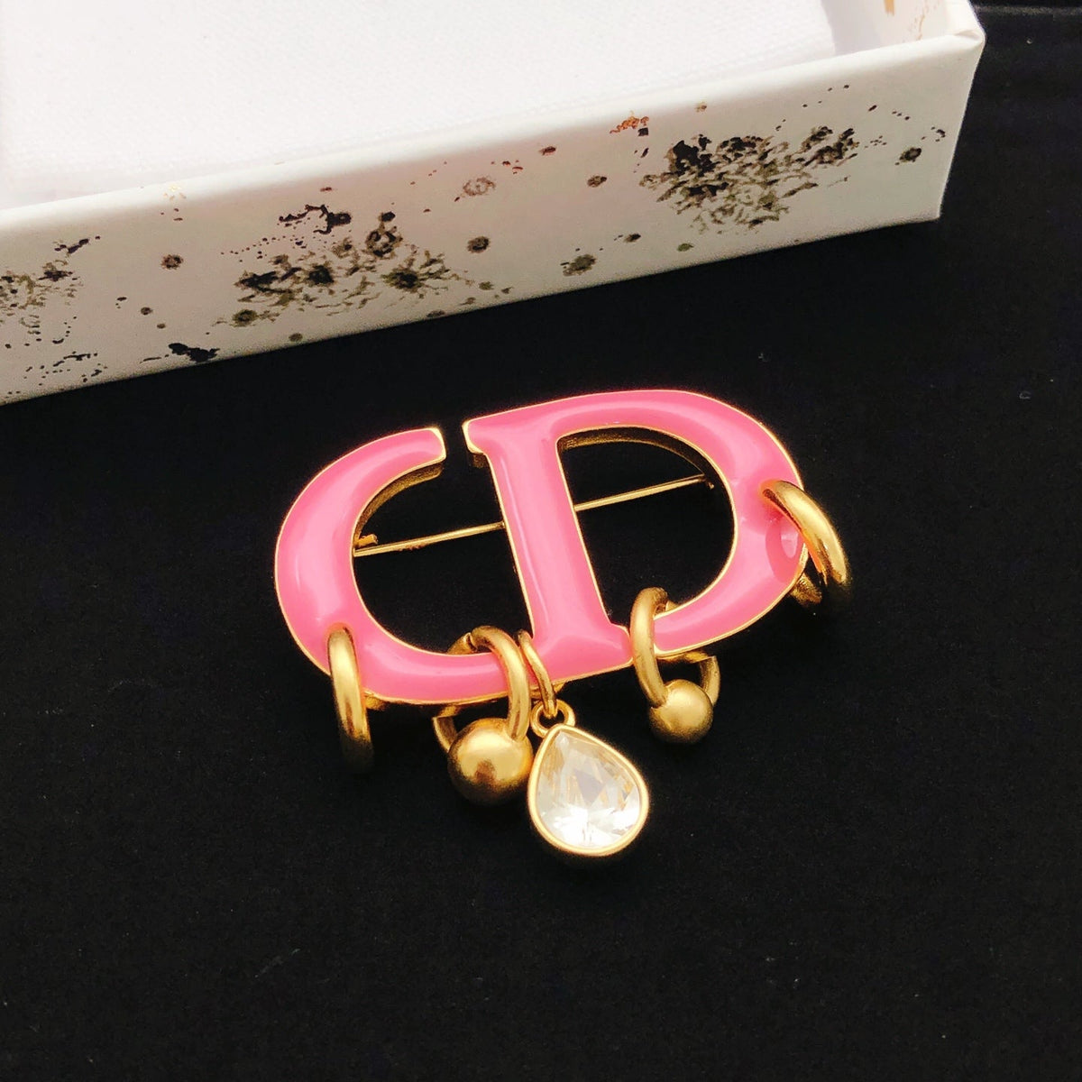 Martin Graham brooch in polished metal-tone – close-up detail
