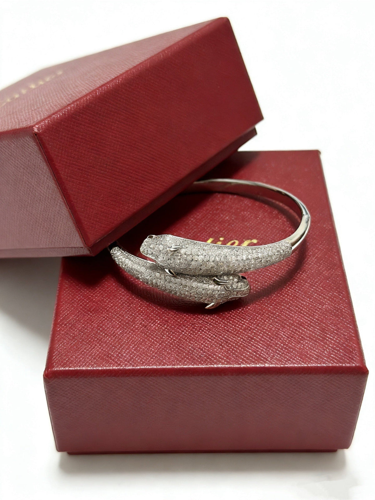 Martin Graham bracelet in polished metal-tone – close-up detail