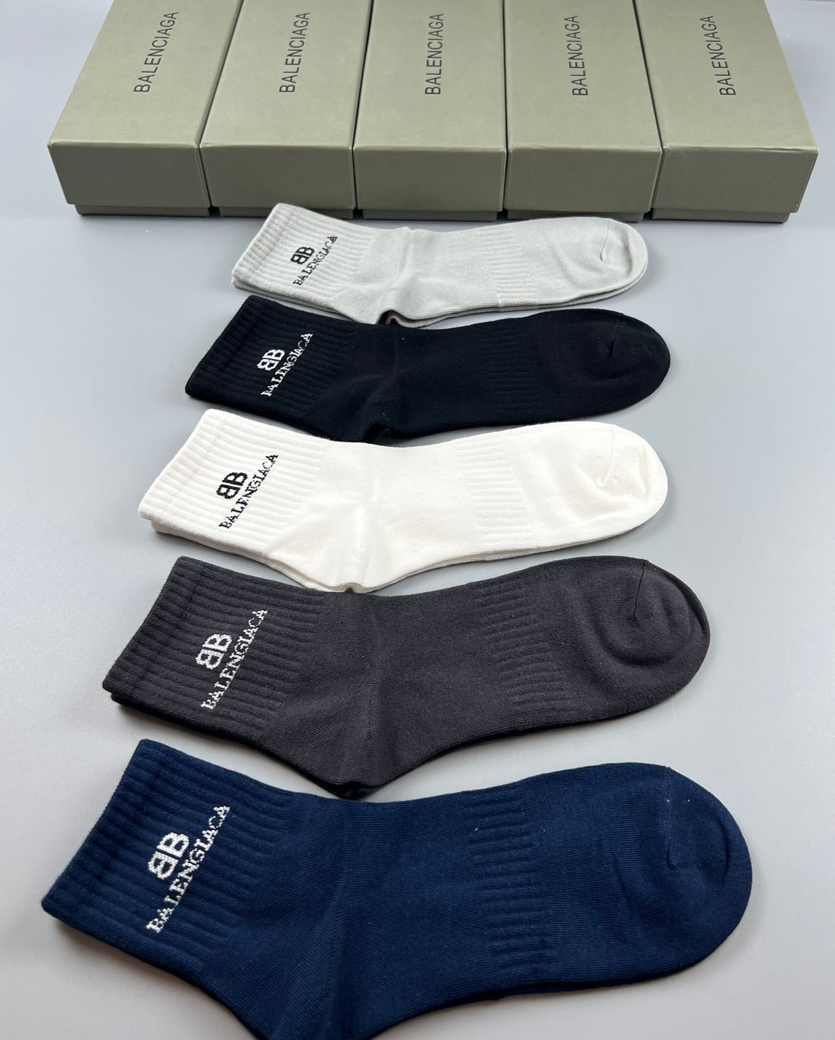 Balenciaga Restrained Wordmark Crew Socks - 5-Pair Set
