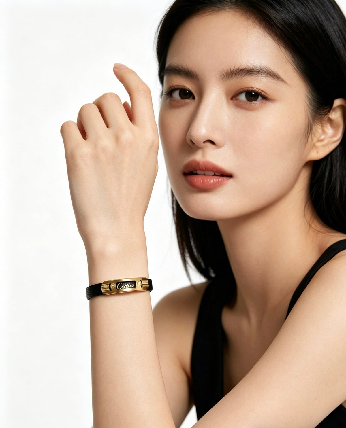 Martin Graham bracelet in polished metal-tone – close-up detail