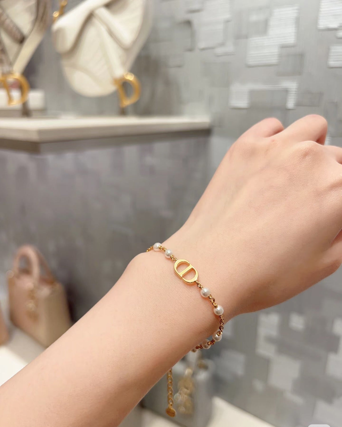 Martin Graham bracelet in polished metal-tone – close-up detail