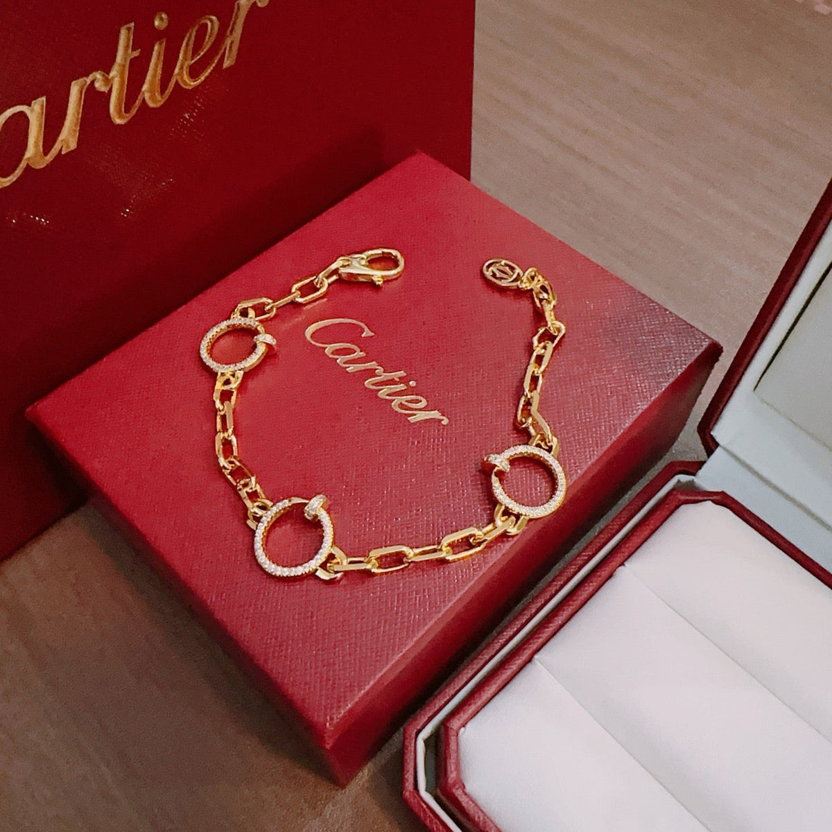 Martin Graham bracelet in polished metal-tone – close-up detail