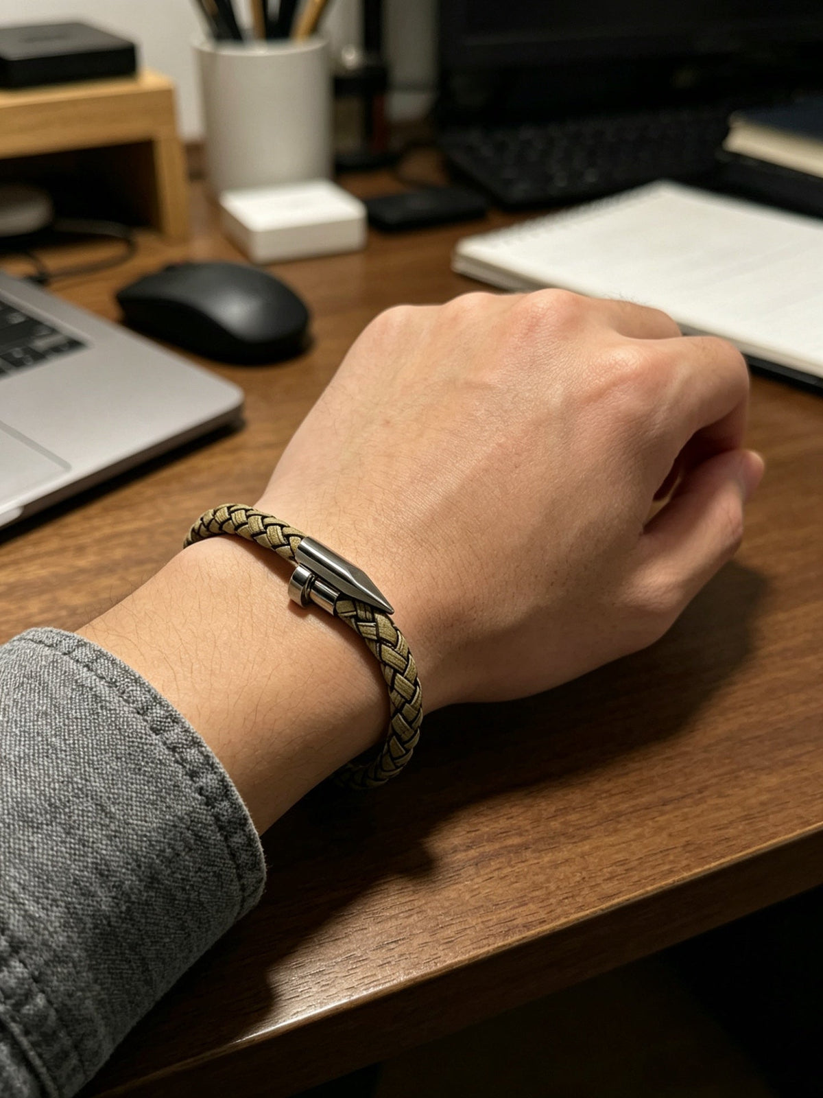 Martin Graham bracelet in polished metal-tone – close-up detail
