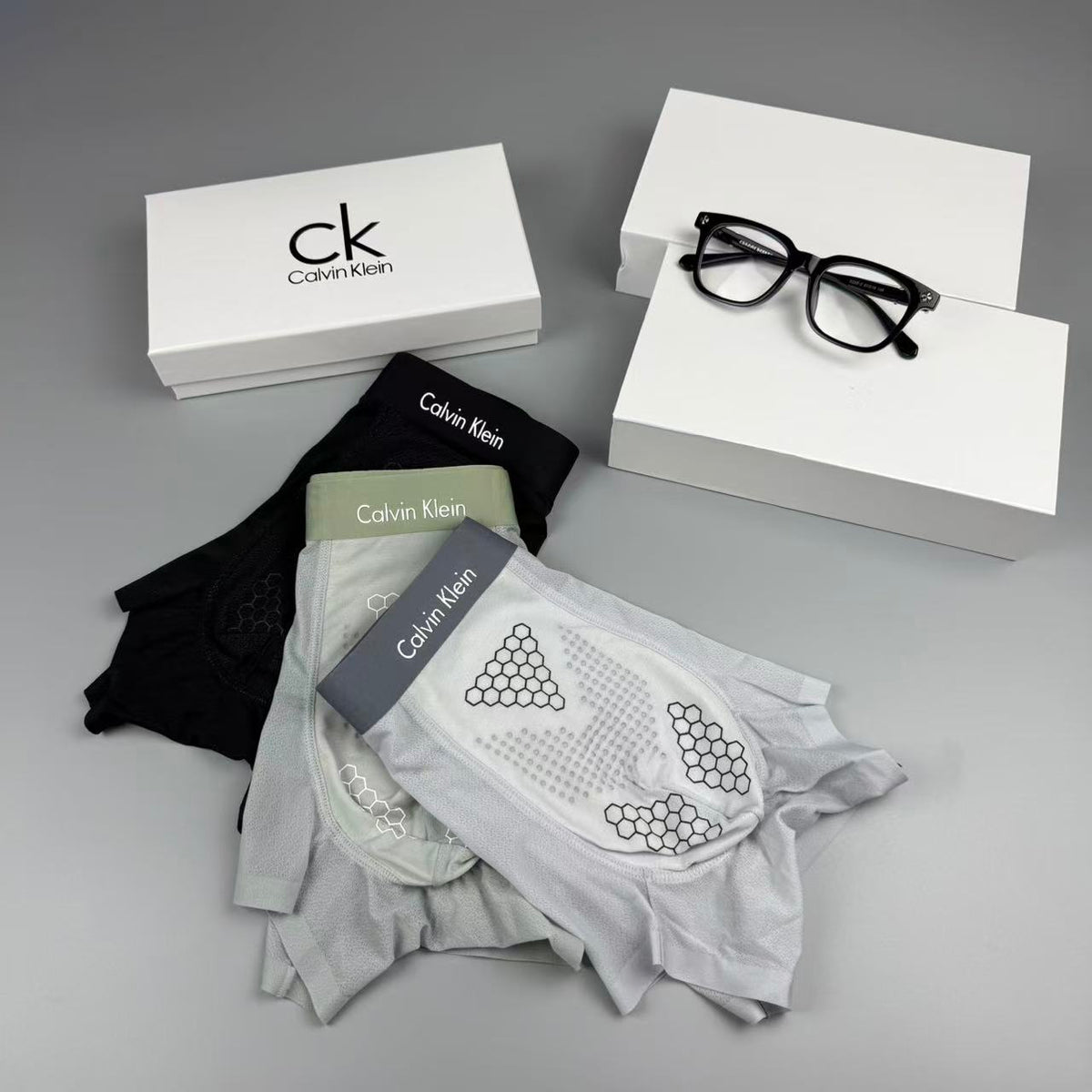 Calvin Klein Mulberry silk Seamless-Cut Men's Boxer Briefs - 3-Piece Box