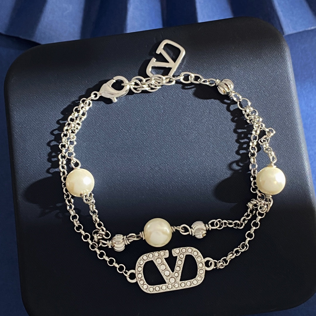 Martin Graham jewelry accessory in polished metal-tone