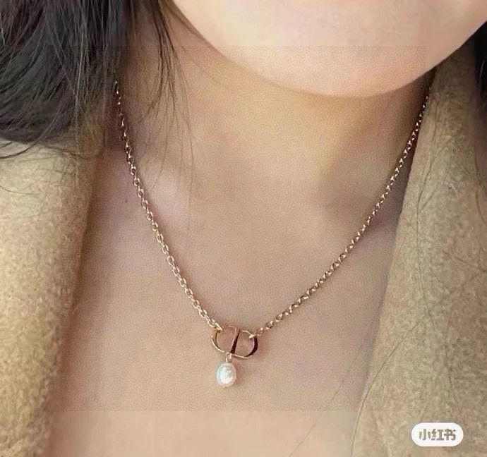 Martin Graham pendant necklace in polished metal-tone – main product view