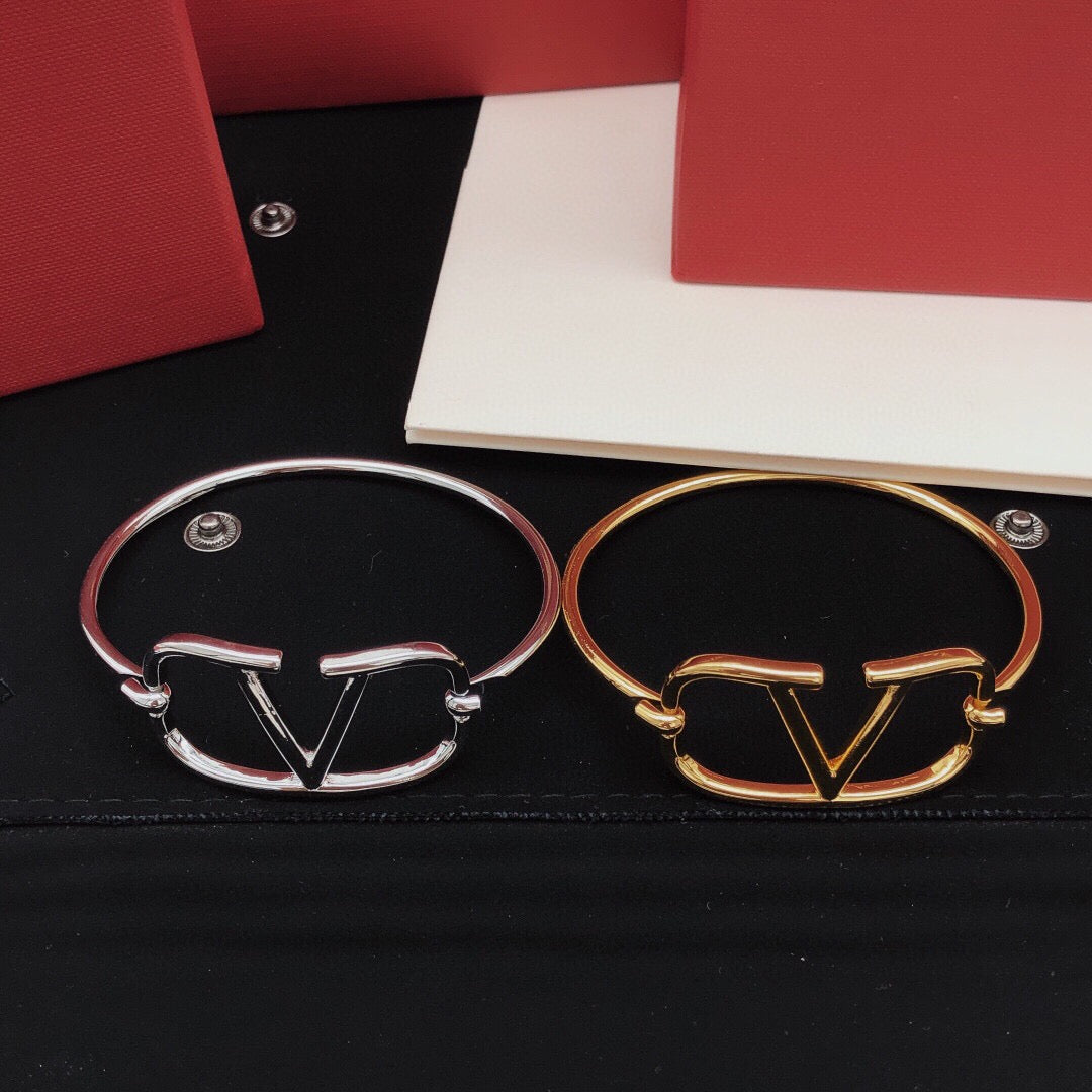 Martin Graham cuff bracelet in polished metal-tone – main product view