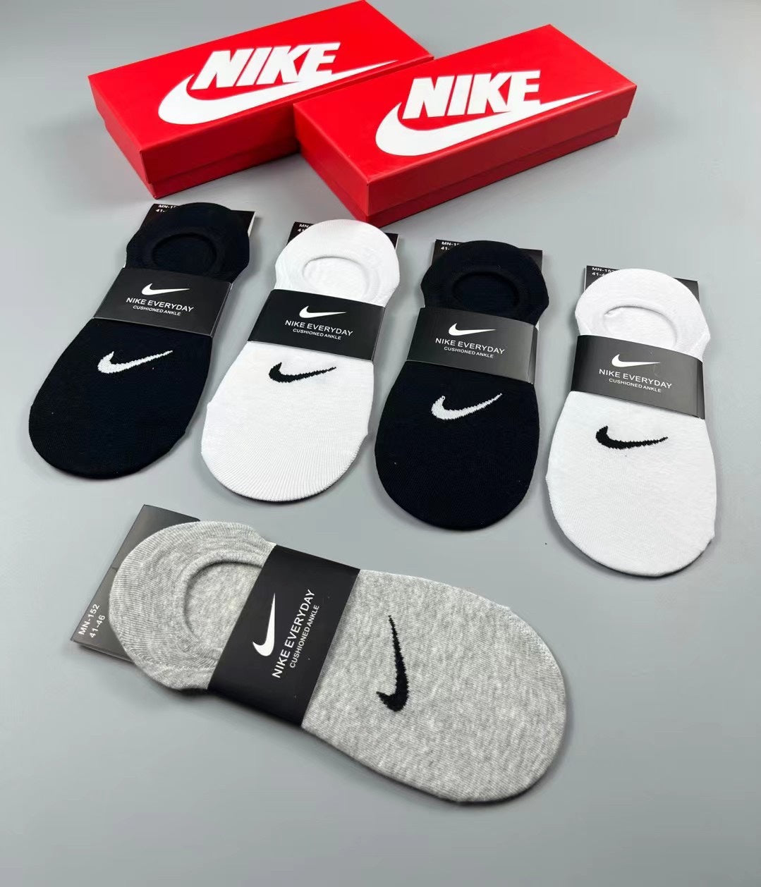 Nike Cotton Visible Logo, Stripe Or Motif Details No-Show Socks