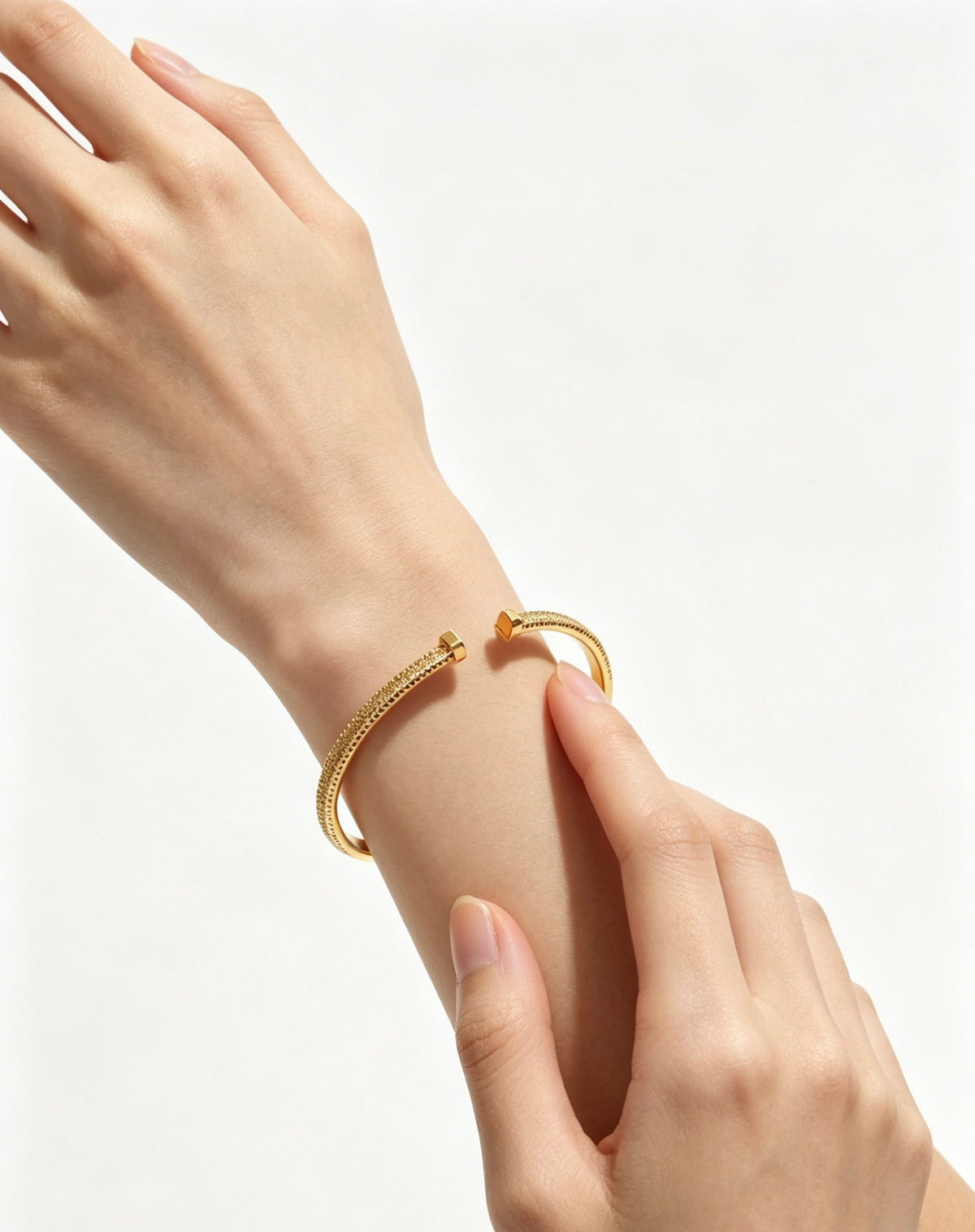 Martin Graham bracelet in polished metal-tone – main product view