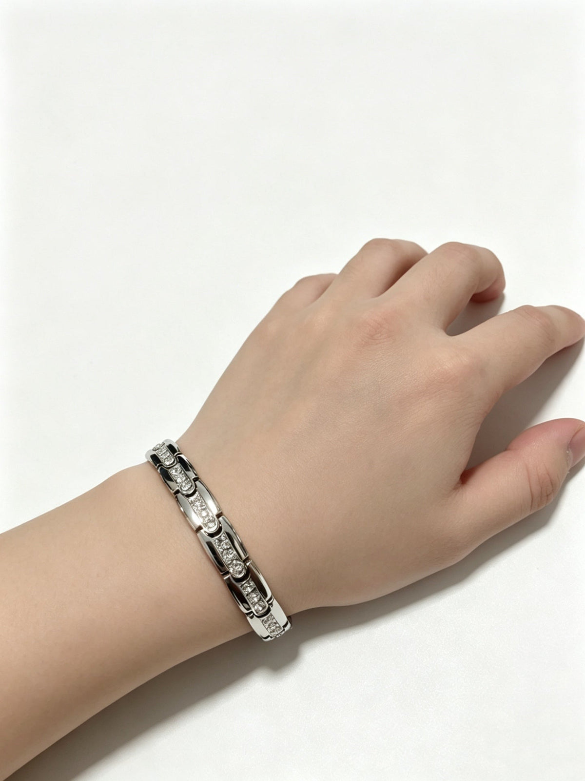 Martin Graham bracelet in polished metal-tone – main product view